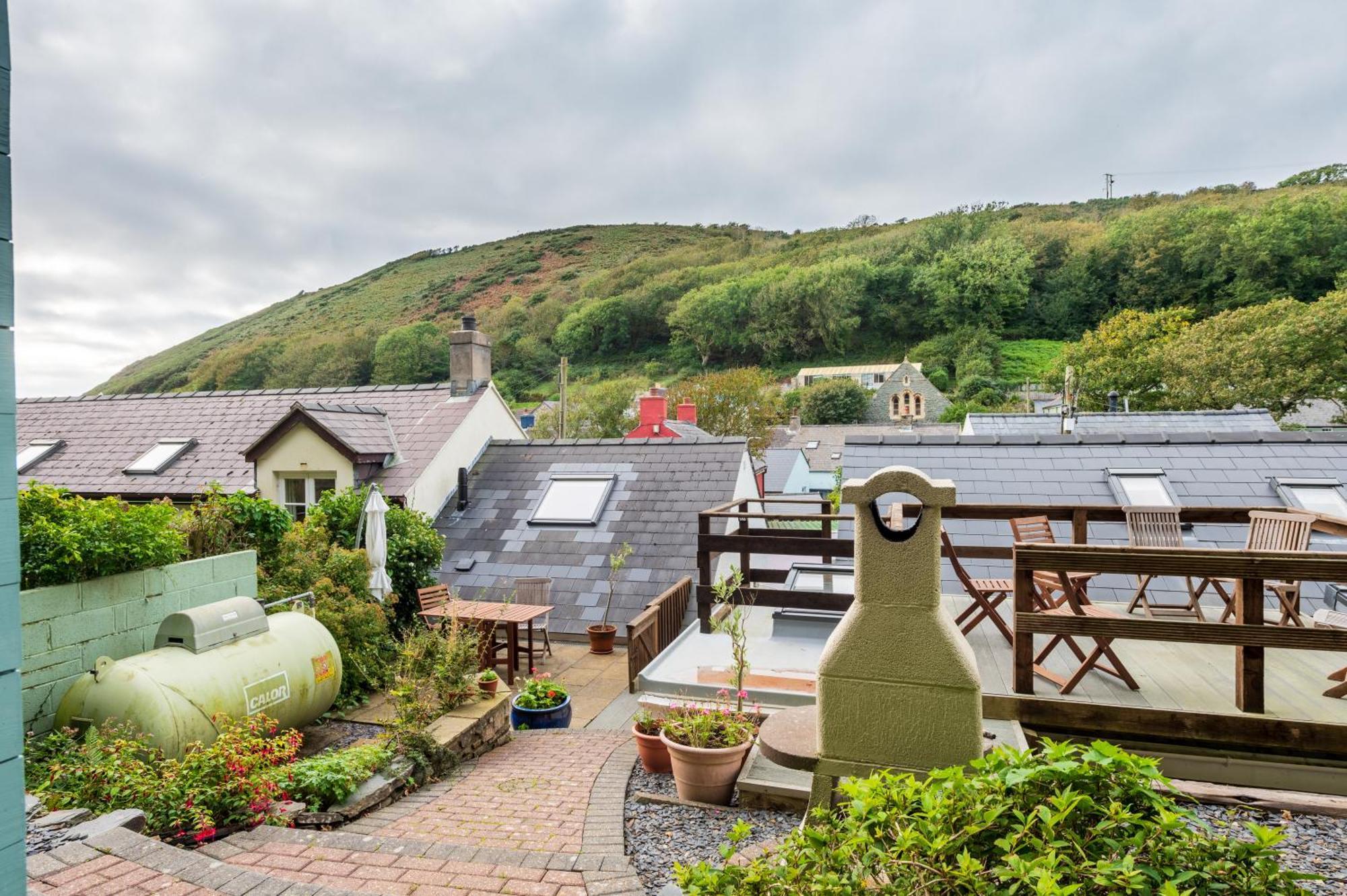 Riverside Bothy In Heart Of Scenic Harbour Village Solva Eksteriør billede